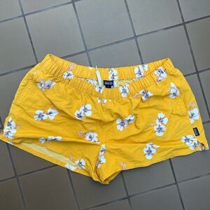 Patagonia Barley Baggies Mariposa Lily 2” Inseam Women’s XL